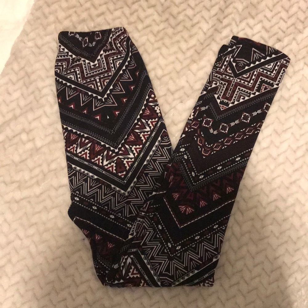 Thick patterned leggings